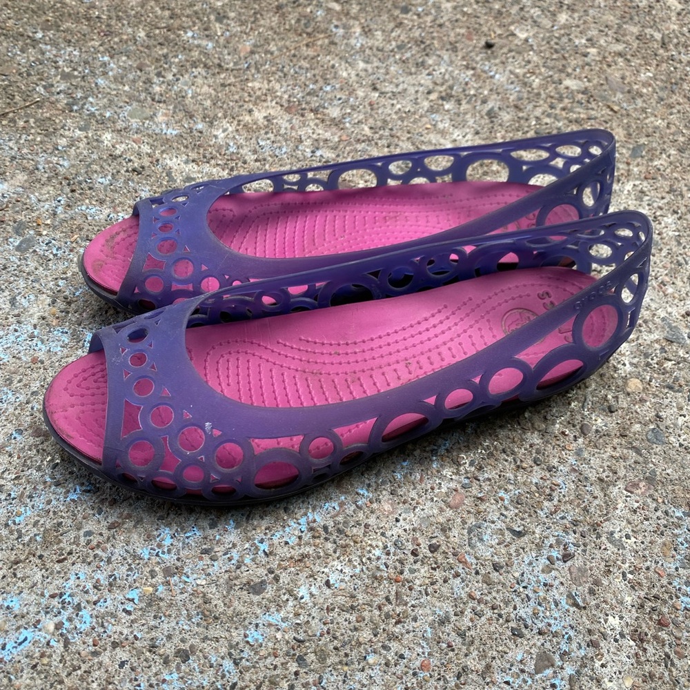 Crocs Adrina slip on peep toe jelly flats size 10 women purple and pink